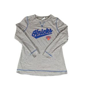 New York Knicks NBA Women's Long Sleeve Gray T-Shirt Top Basketball Small‎